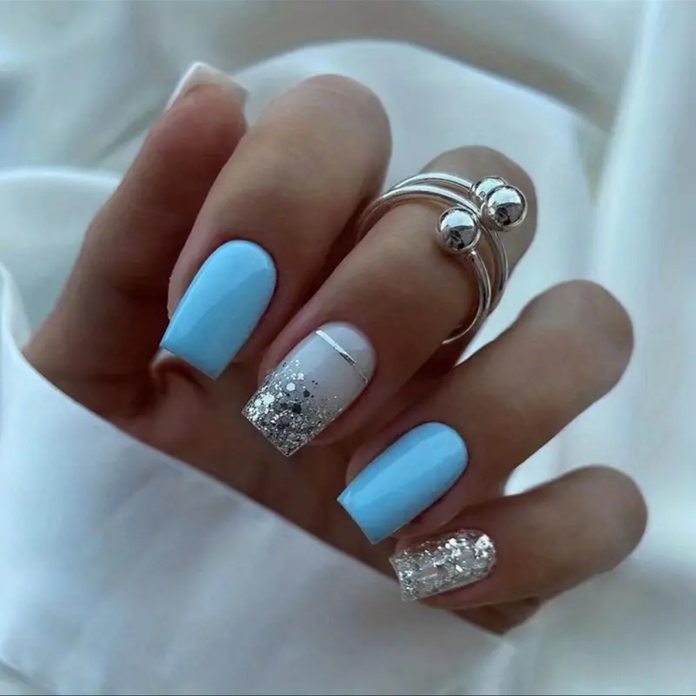 Press-On Nails, NIB, Baby Blue & Silver, DIY, Instant Manicure